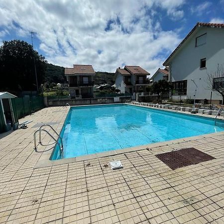 Chalet En Urbanizacion Con Piscina Argoños Exteriér fotografie