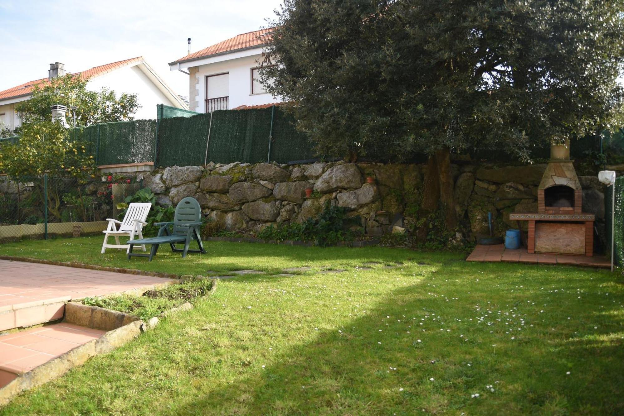 Chalet En Urbanizacion Con Piscina Argoños Exteriér fotografie
