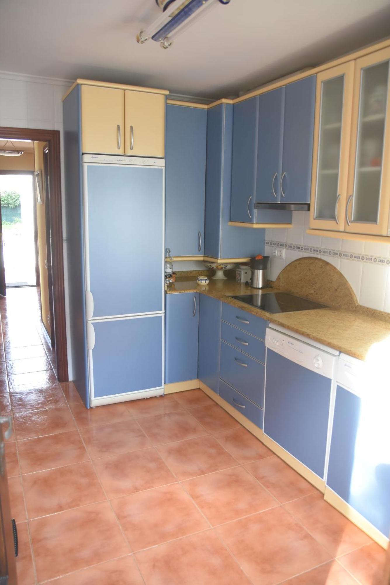 Chalet En Urbanizacion Con Piscina Argoños Exteriér fotografie